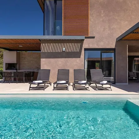 Villa Modern Albona With Pool And Jacuzzi In Porec *