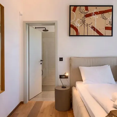 Modern Albona With Pool And Jacuzzi In Porec * Kadumi