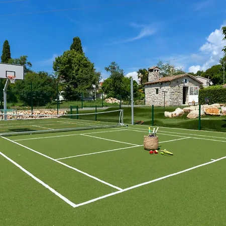 Modern Albona With Pool And Jacuzzi In Porec *